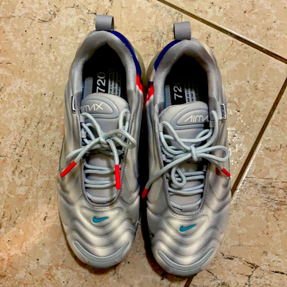 Nike airMax 720